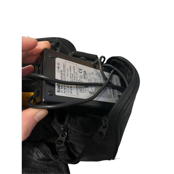 Kodak Printer with carrying case and cords - Picture 5 of 11